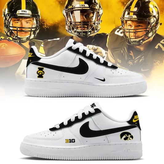 KNHQMGC Air Force Sneakers White