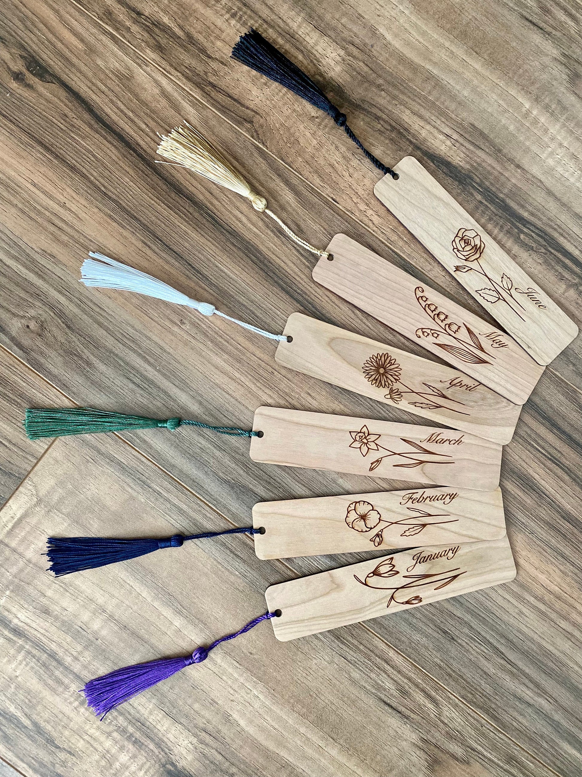 Birth Month Flower Bookmark - Handmade Engraved Wood Bookmark - Wonderful Wooden Gift