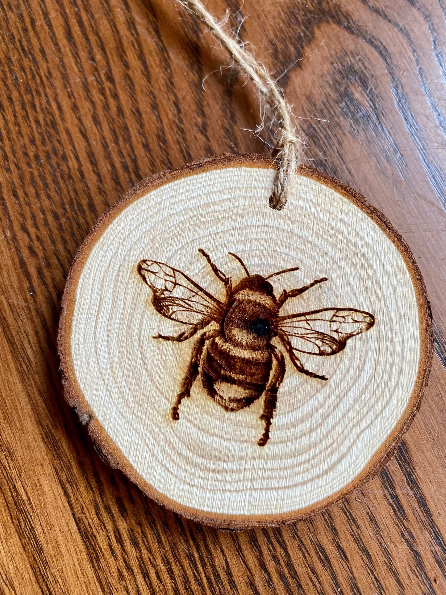 Bee Engraved Wood Christmas Ornament - Personalized Engraved Wood Slice Christmas Ornament