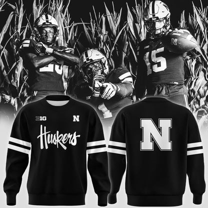 Special New Alternate Dark Mode Sweat In Black